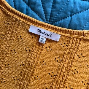 MADEWELL XXS short sleeve sweater. mustard yellow. EXCELLENT condition!!!